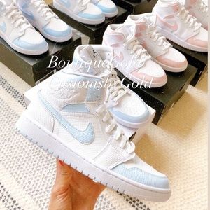Customs Nike Air Jordan’s white and blue